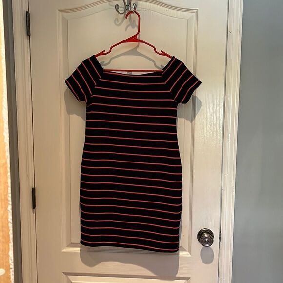 Pink Blush polyester dress size S - Picture 1 of 4